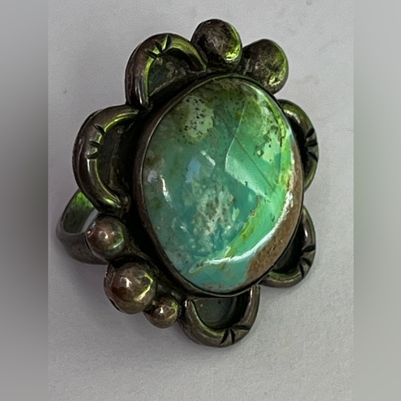 Statement Ring - Picture 8 of 14